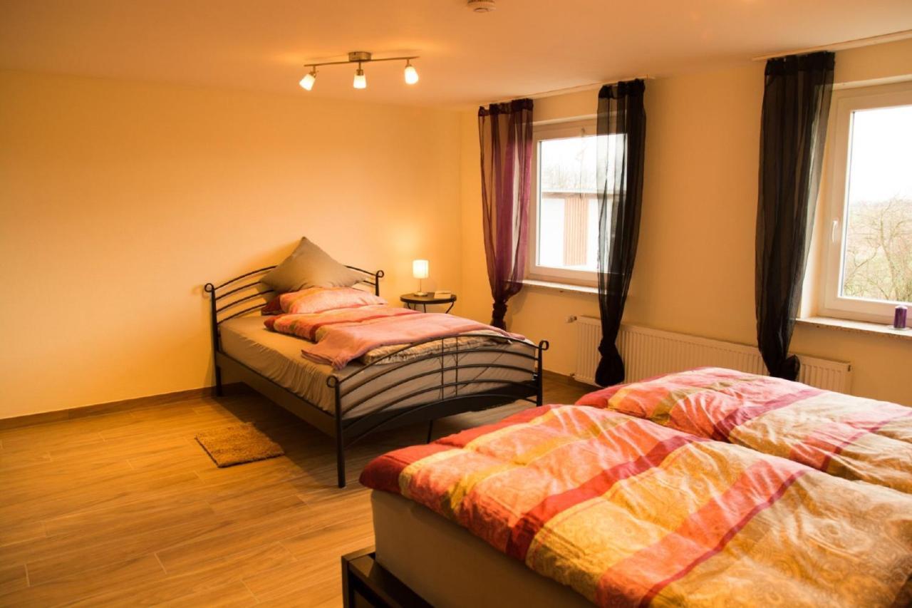 Ferienwohnung Frau Klara Hofheim in Unterfranken Exterior photo